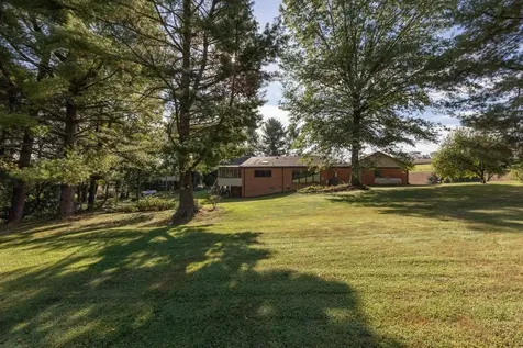 5722 Gardner Lane Bridgewater VA 22812