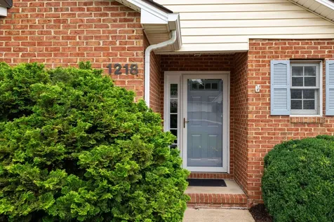 1218 Poplar Circle Harrisonburg VA 22802