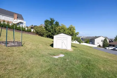 1218 Poplar Circle Harrisonburg VA 22802