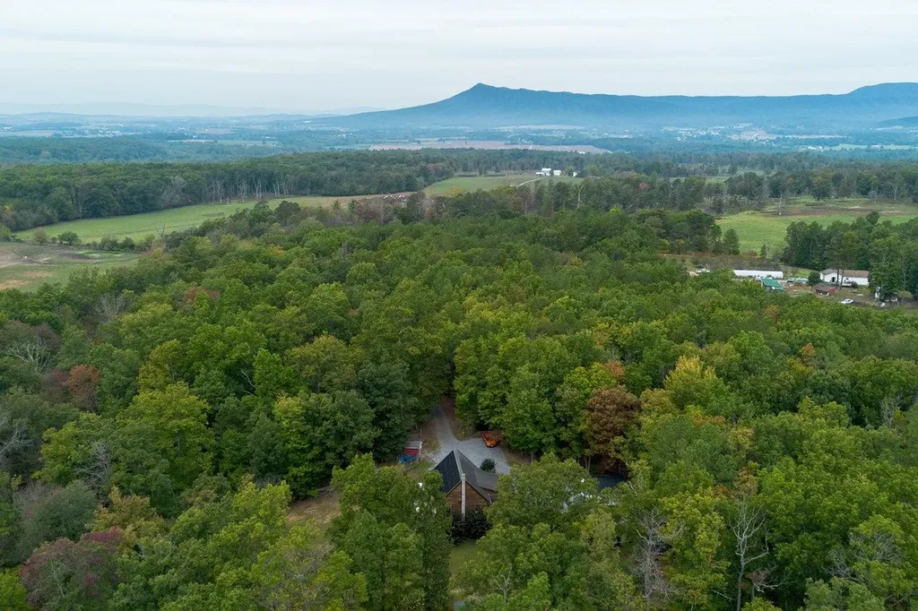 4679 Mountain Farm Road Elkton VA 22827