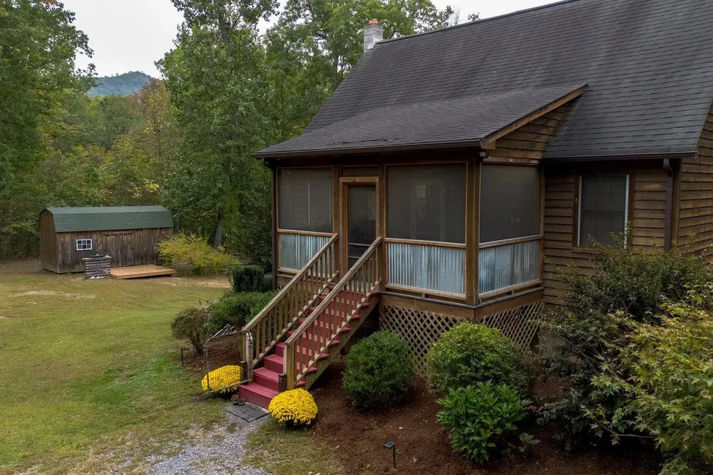 4679 Mountain Farm Road Elkton VA 22827