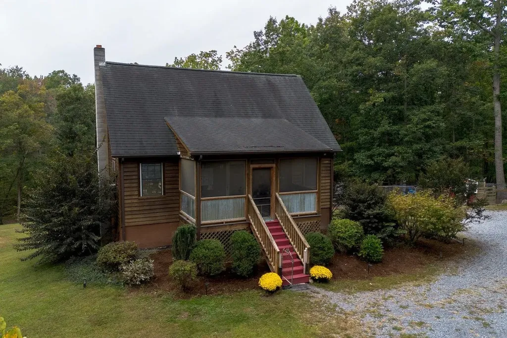 4679 Mountain Farm Road Elkton VA 22827