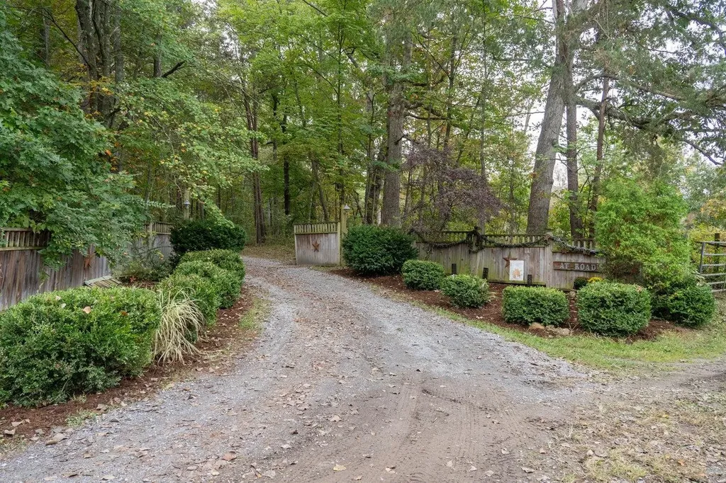 4679 Mountain Farm Road Elkton VA 22827