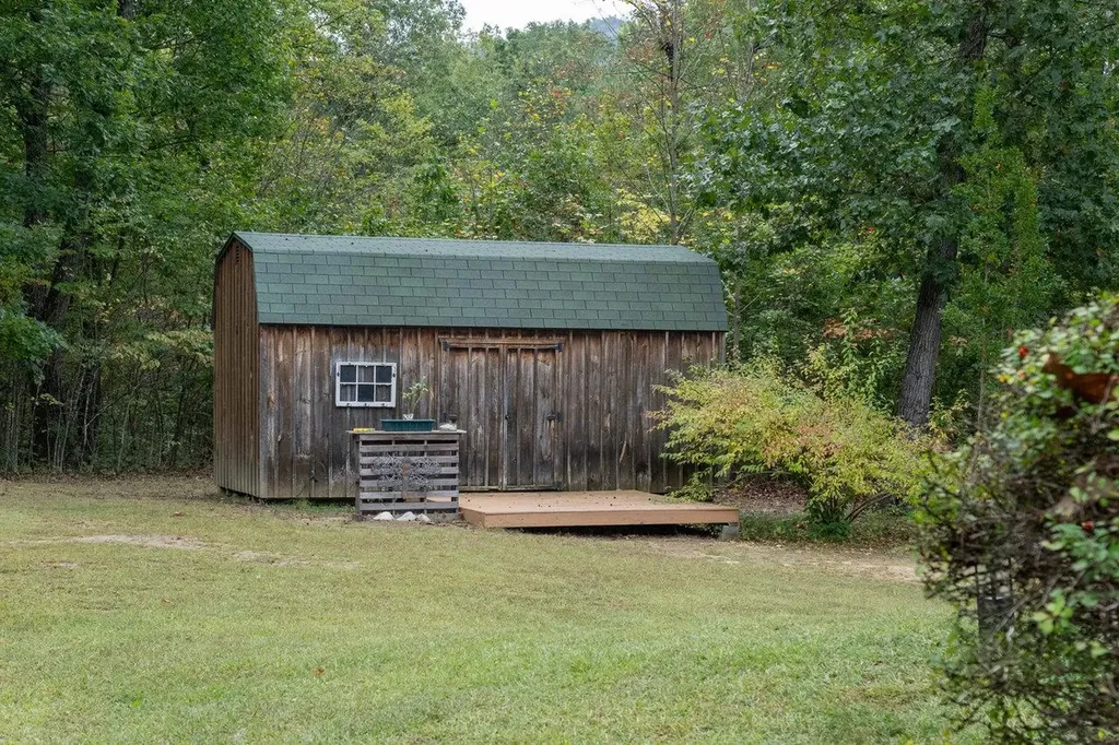 4679 Mountain Farm Road Elkton VA 22827