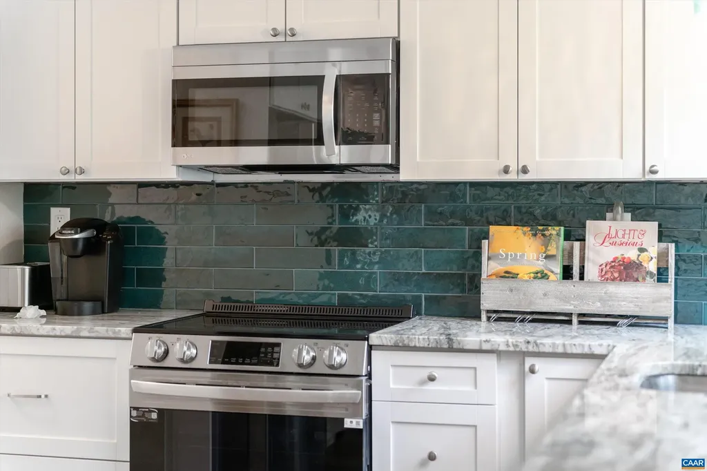1236 Chatham Ridge Charlottesville VA 22901