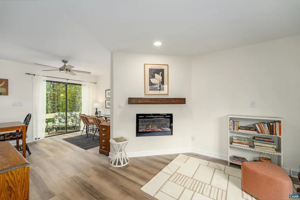 1236 Chatham Ridge Charlottesville VA 22901