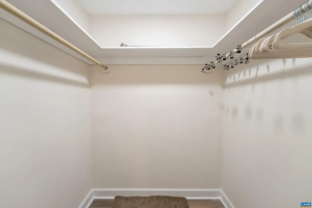 1236 Chatham Ridge Charlottesville VA 22901