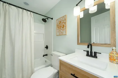 1236 Chatham Ridge Charlottesville VA 22901