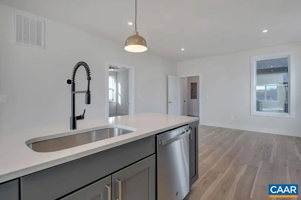 22C Wardell Crest Charlottesville VA 22902