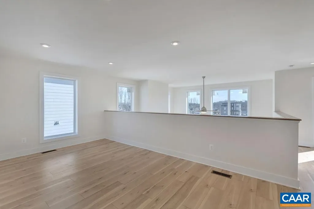 22C Wardell Crest Charlottesville VA 22902