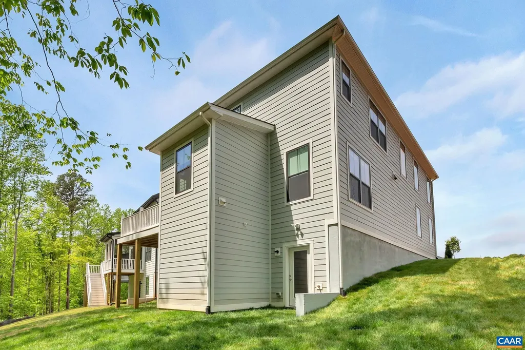 22C Wardell Crest Charlottesville VA 22902