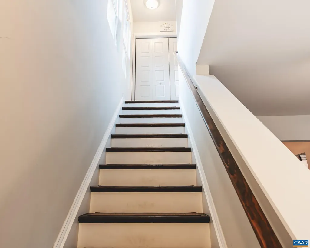 4 Deerwood Lane Palmyra VA 22963