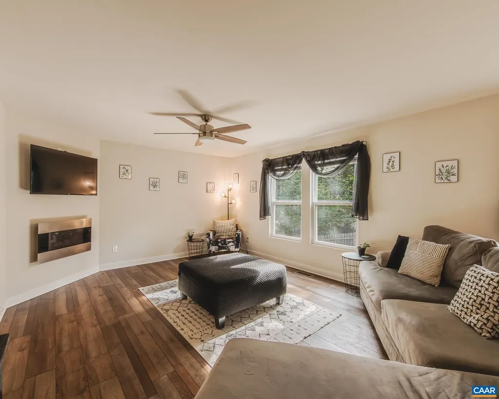 4 Deerwood Lane Palmyra VA 22963