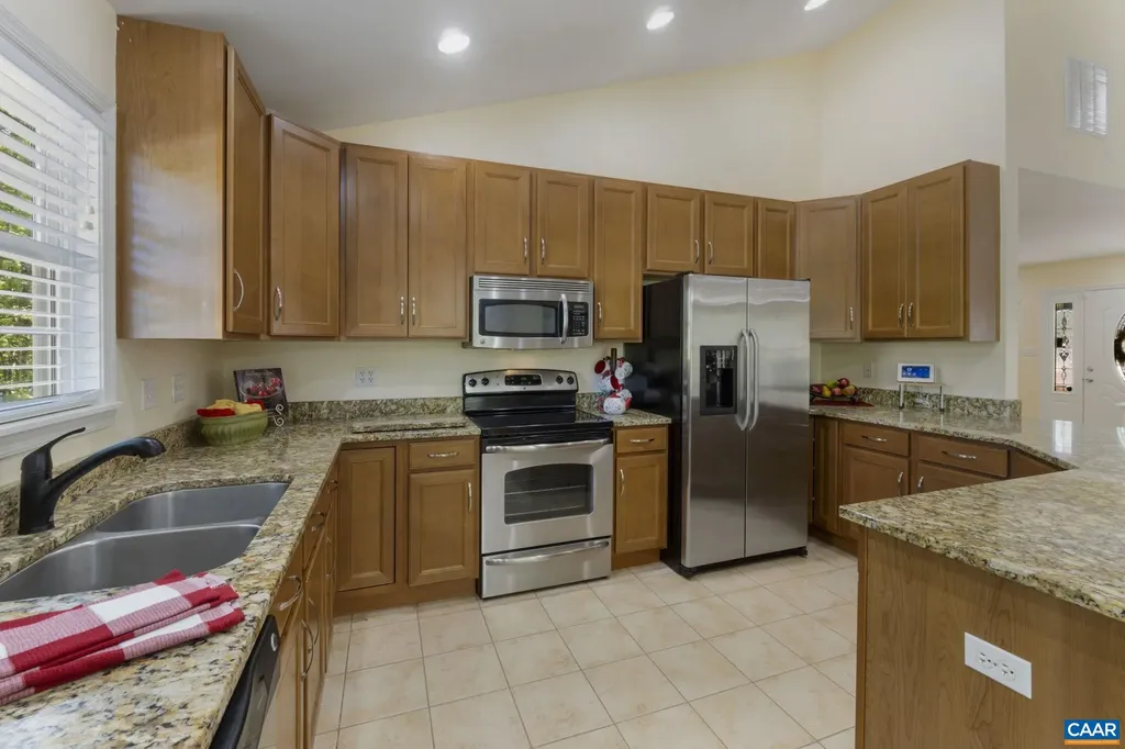 474 Lake Road Troy VA 22974