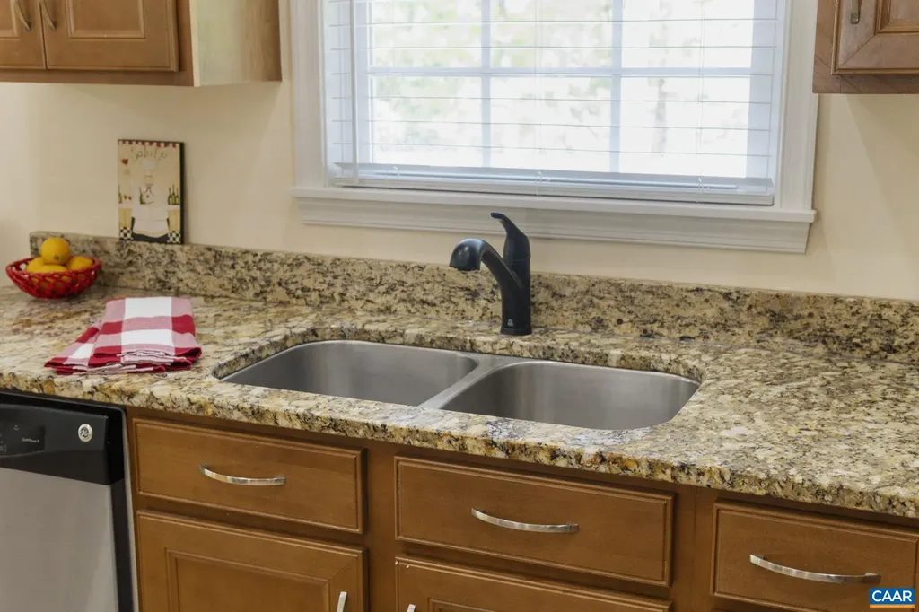 474 Lake Road Troy VA 22974