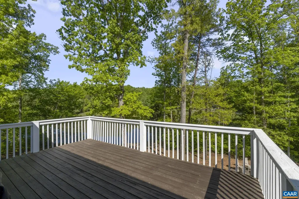 474 Lake Road Troy VA 22974