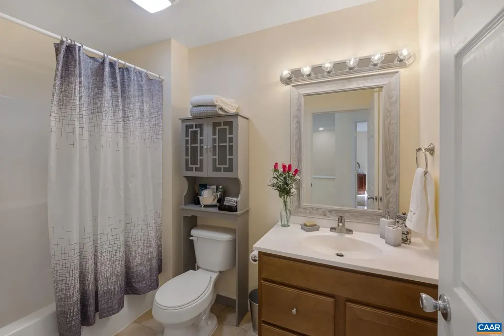 474 Lake Road Troy VA 22974