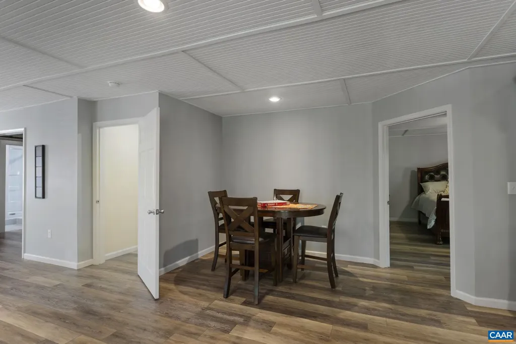 474 Lake Road Troy VA 22974