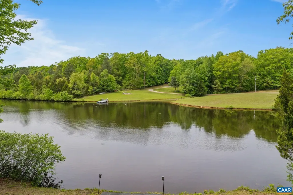 474 Lake Road Troy VA 22974