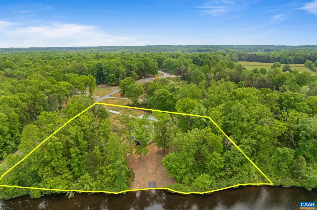 474 Lake Road Troy VA 22974