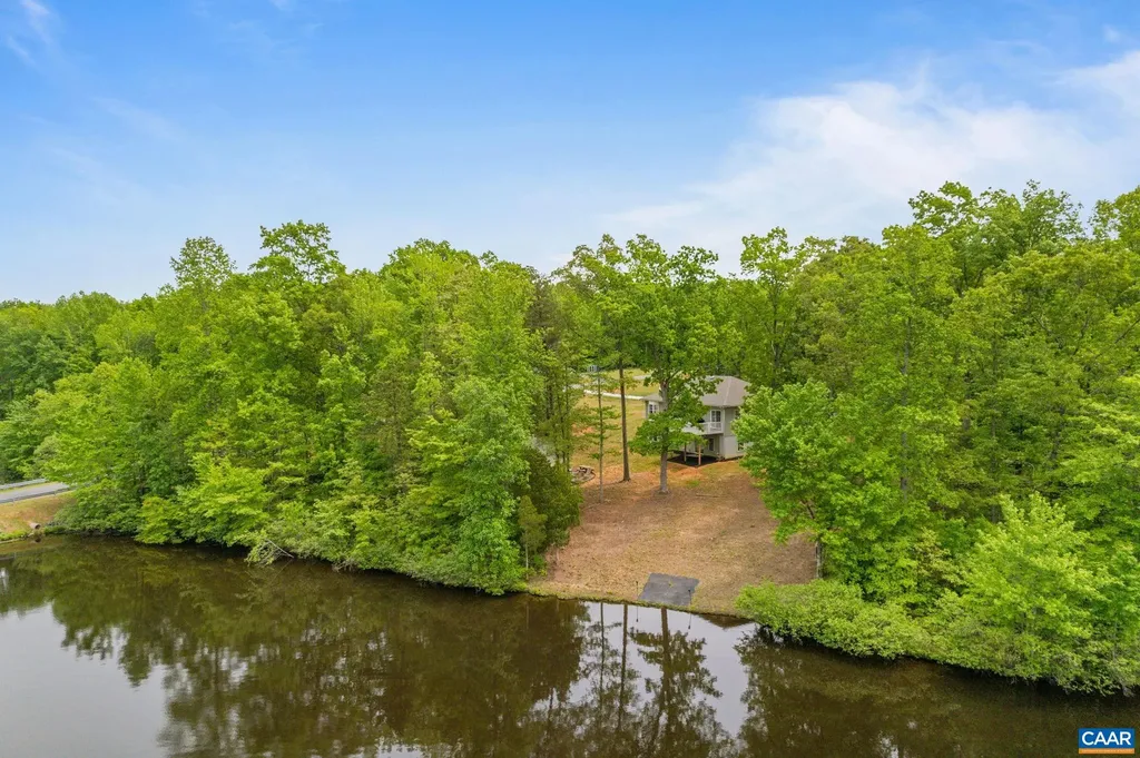 474 Lake Road Troy VA 22974