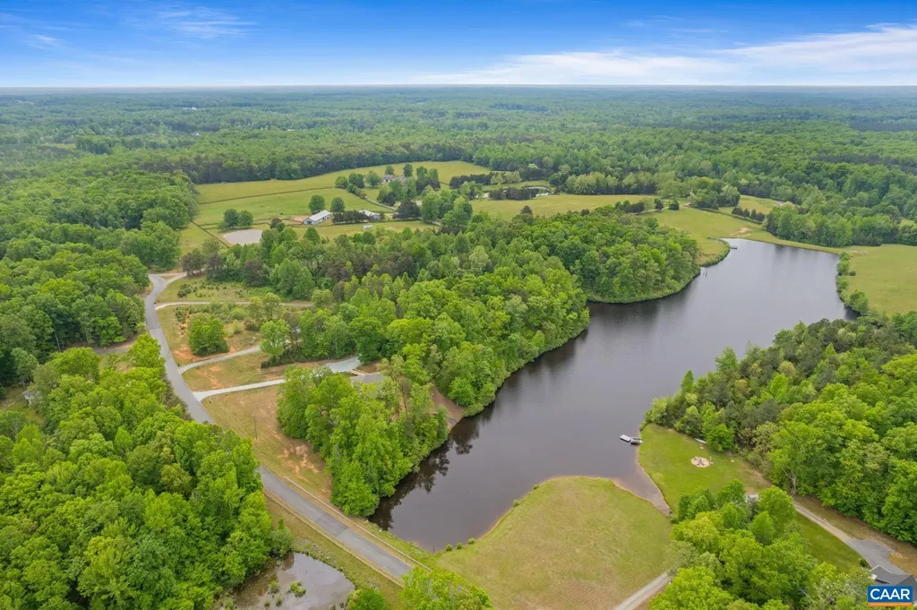 474 Lake Road Troy VA 22974