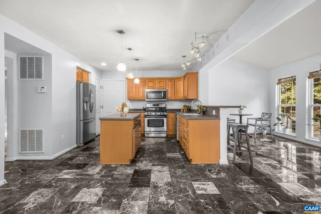 419 Carter Lane Louisa VA 23093