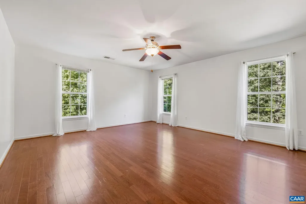 419 Carter Lane Louisa VA 23093