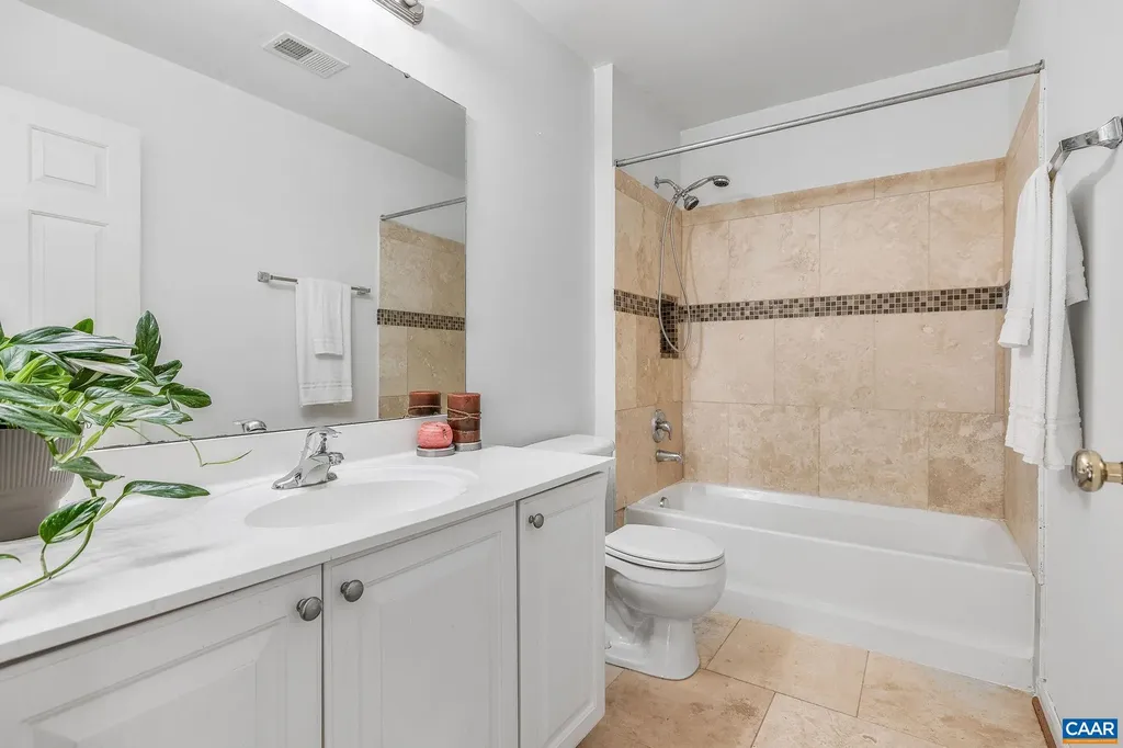 419 Carter Lane Louisa VA 23093