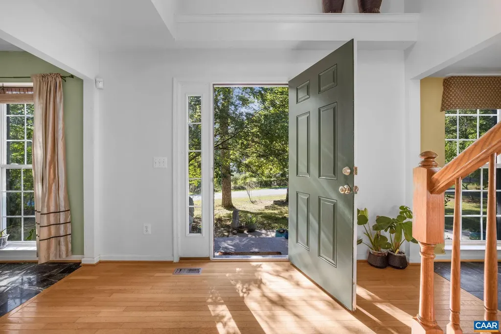 419 Carter Lane Louisa VA 23093