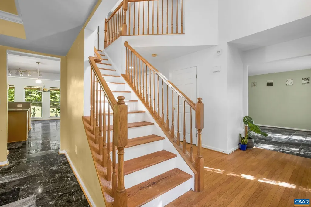 419 Carter Lane Louisa VA 23093