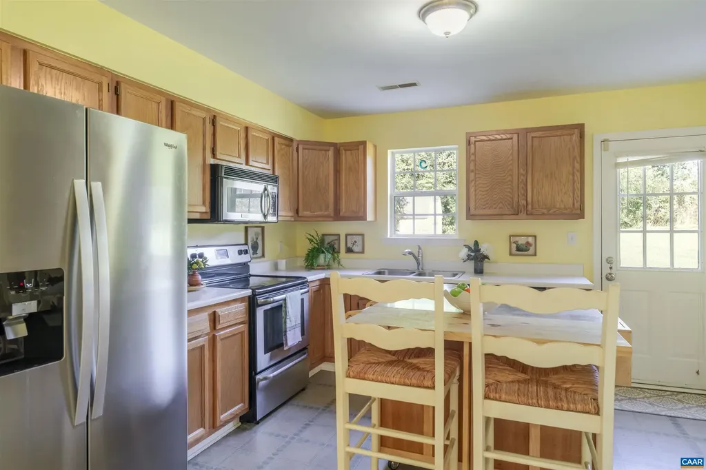 28 Bernice Lane Ruckersville VA 22968