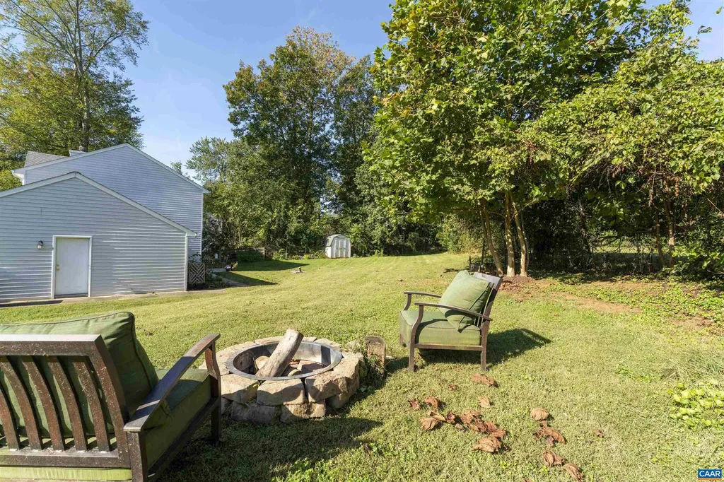 28 Bernice Lane Ruckersville VA 22968