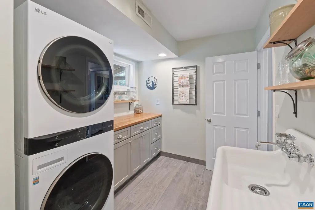 1131 Raintree Drive Charlottesville VA 22901