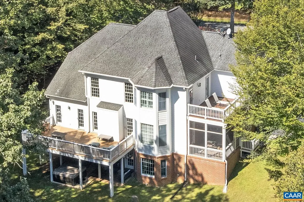 2370 Walnut Ridge Lane Charlottesville VA 22911