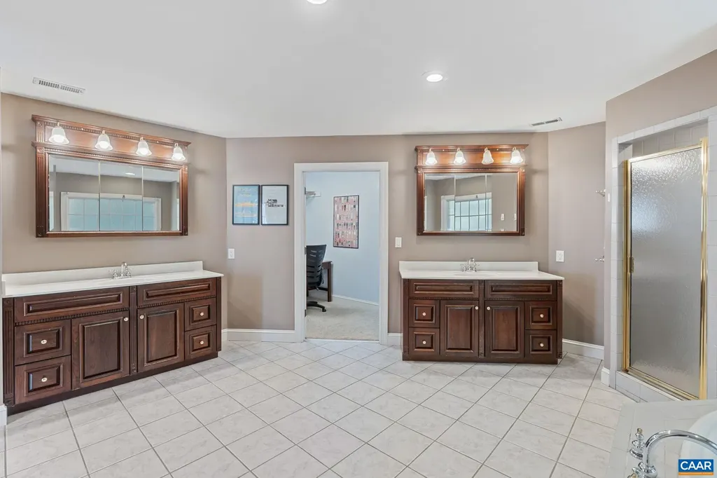 2370 Walnut Ridge Lane Charlottesville VA 22911