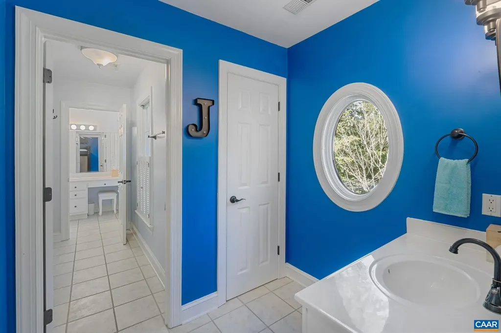 2370 Walnut Ridge Lane Charlottesville VA 22911