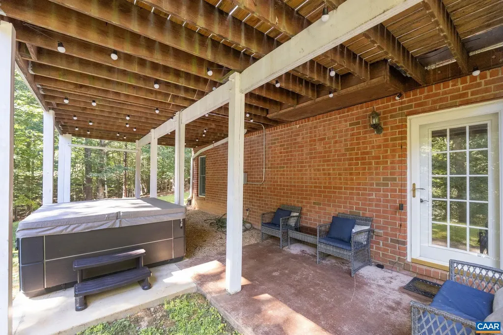 2370 Walnut Ridge Lane Charlottesville VA 22911