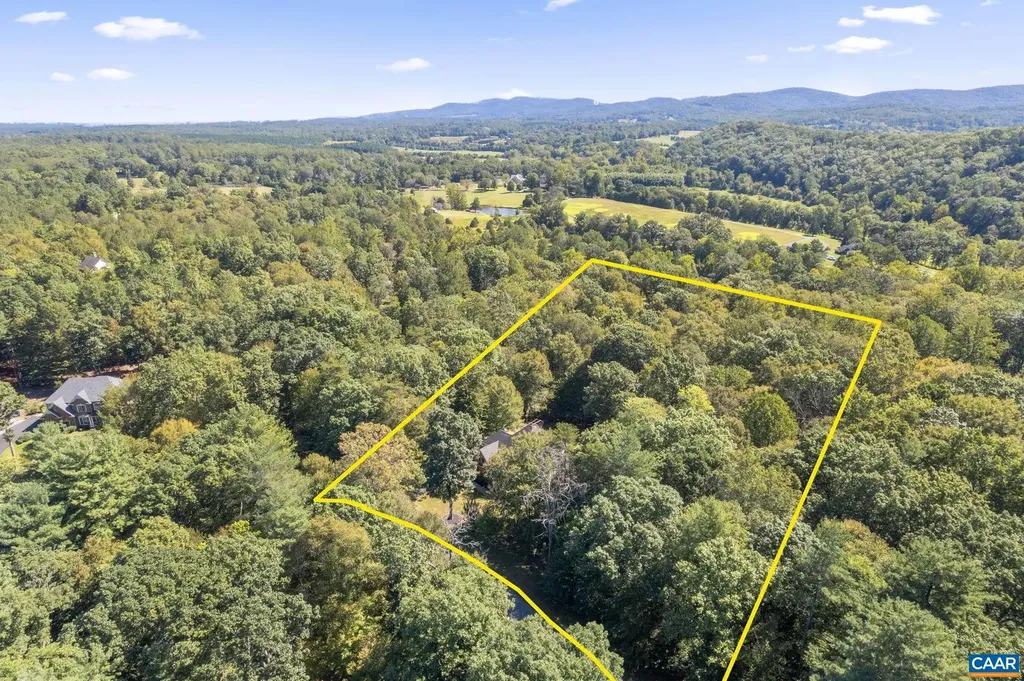 2370 Walnut Ridge Lane Charlottesville VA 22911