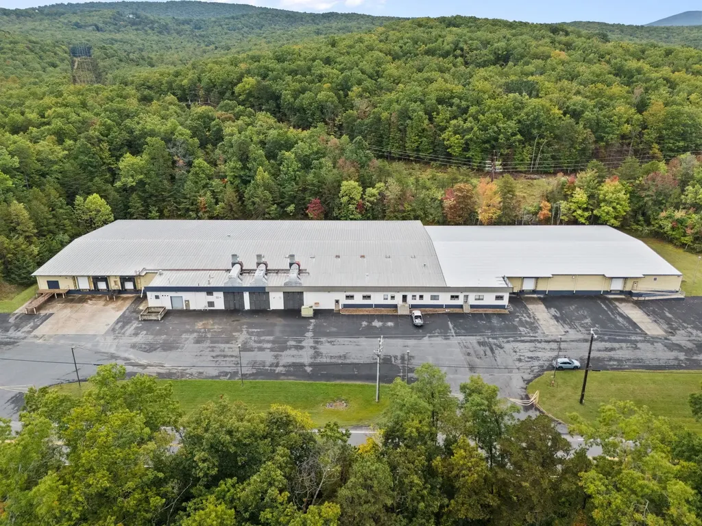 2000 Delphine Avenue S Waynesboro VA 22980