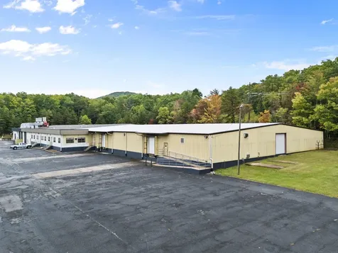 2000 Delphine Avenue S Waynesboro VA 22980