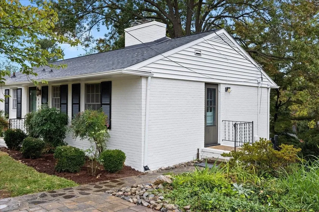 1403 Crawford Avenue Harrisonburg VA 22801