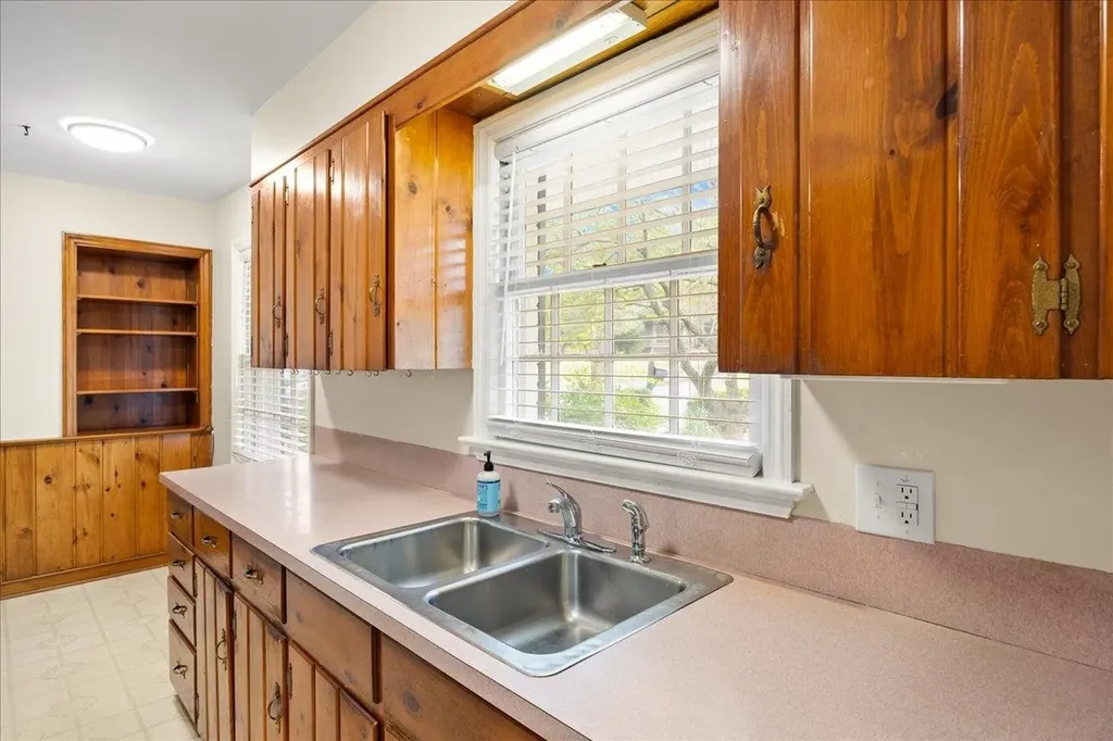 1403 Crawford Avenue Harrisonburg VA 22801