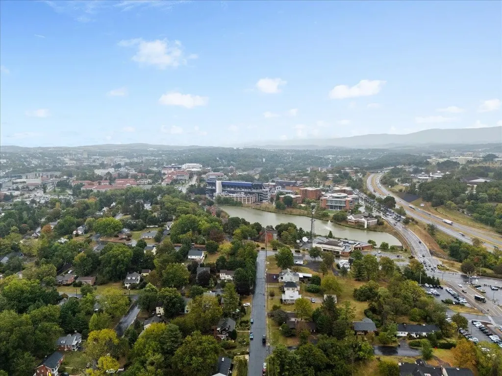 1403 Crawford Avenue Harrisonburg VA 22801