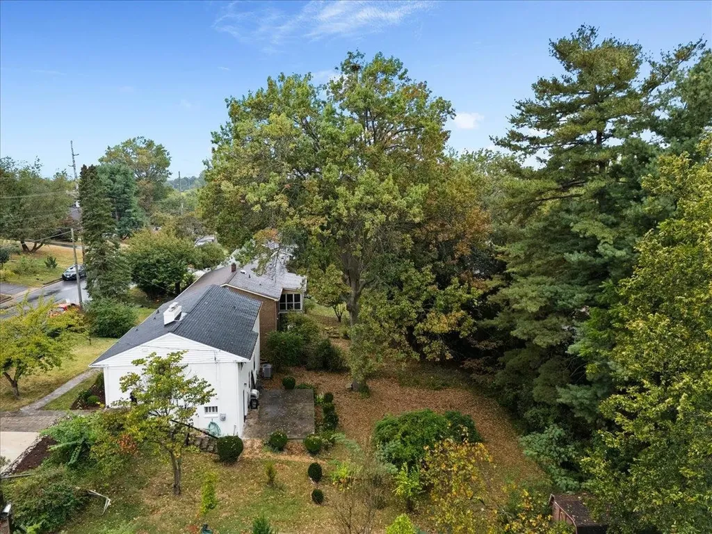 1403 Crawford Avenue Harrisonburg VA 22801