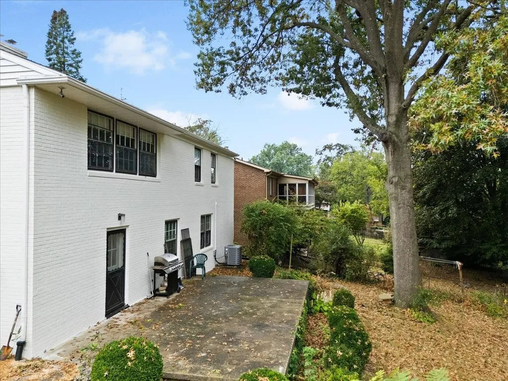 1403 Crawford Avenue Harrisonburg VA 22801