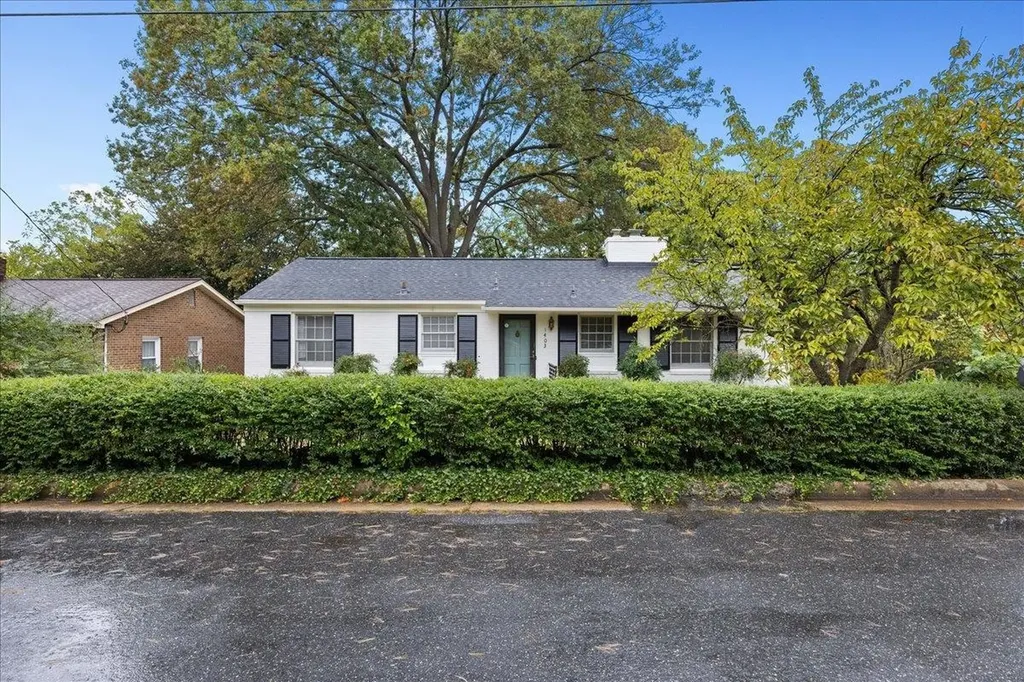 1403 Crawford Avenue Harrisonburg VA 22801