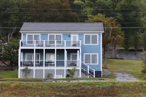 715 Amherst Road Staunton VA 24401