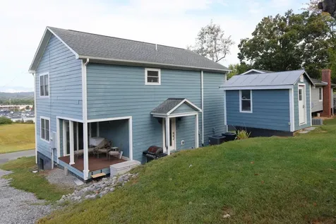 715 Amherst Road Staunton VA 24401