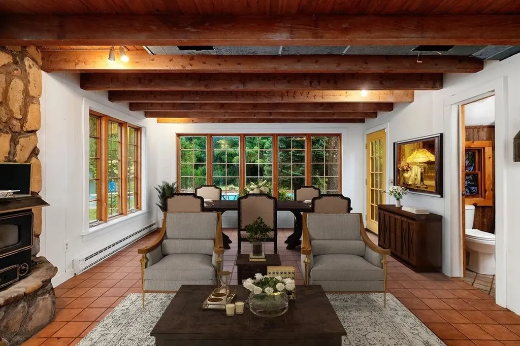 8787 Thorny Branch Road Bridgewater VA 22812